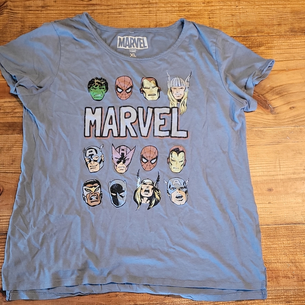 Marvel Superheroes Retro Tshirt